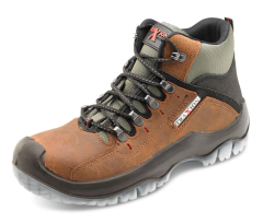 Traxion Boot Brown